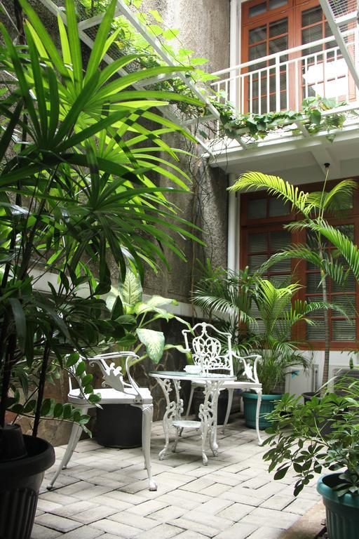 Bed And Breakfast Tomang Jakarta Ngoại thất bức ảnh